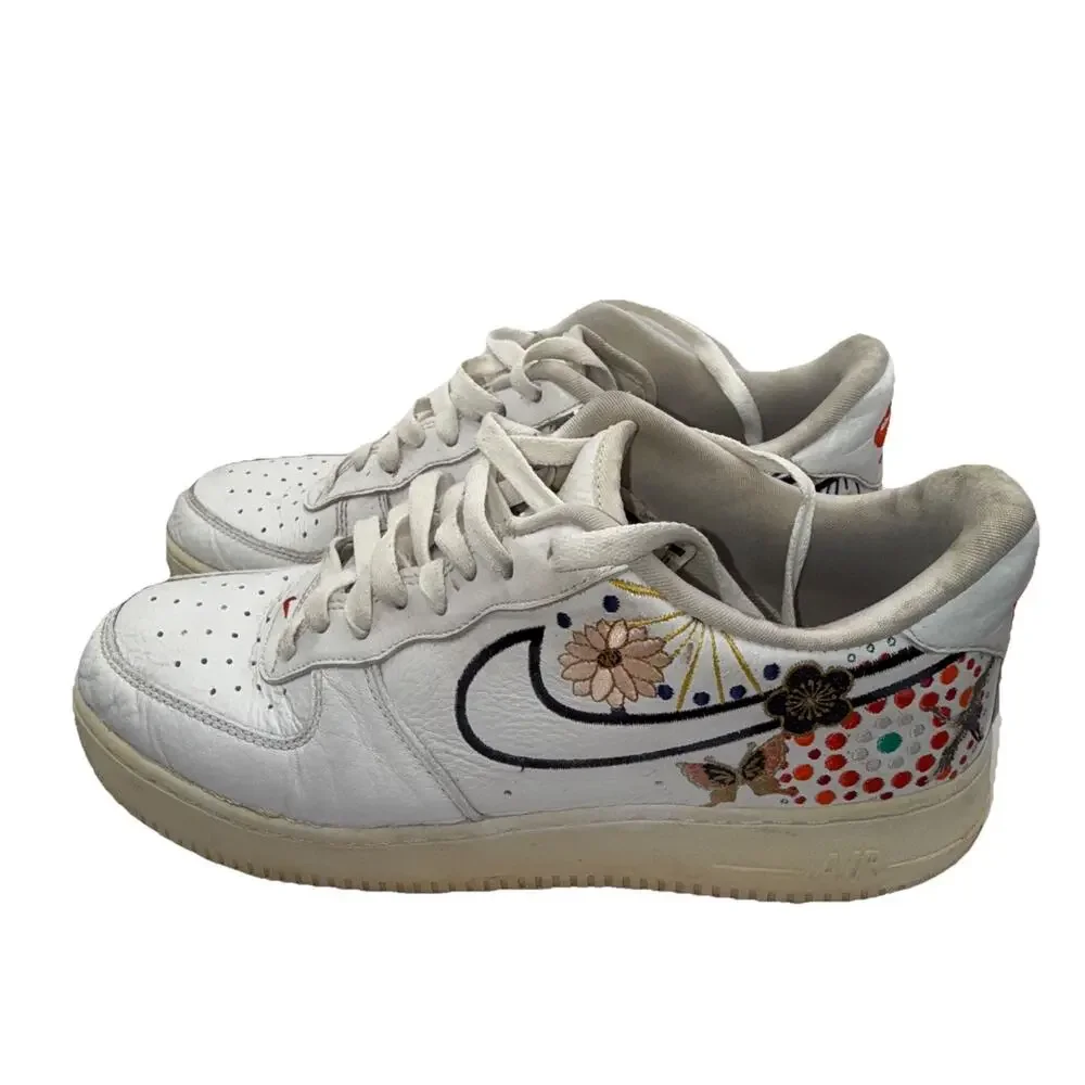 Size 11 - Nike Air Force 1 LNY W